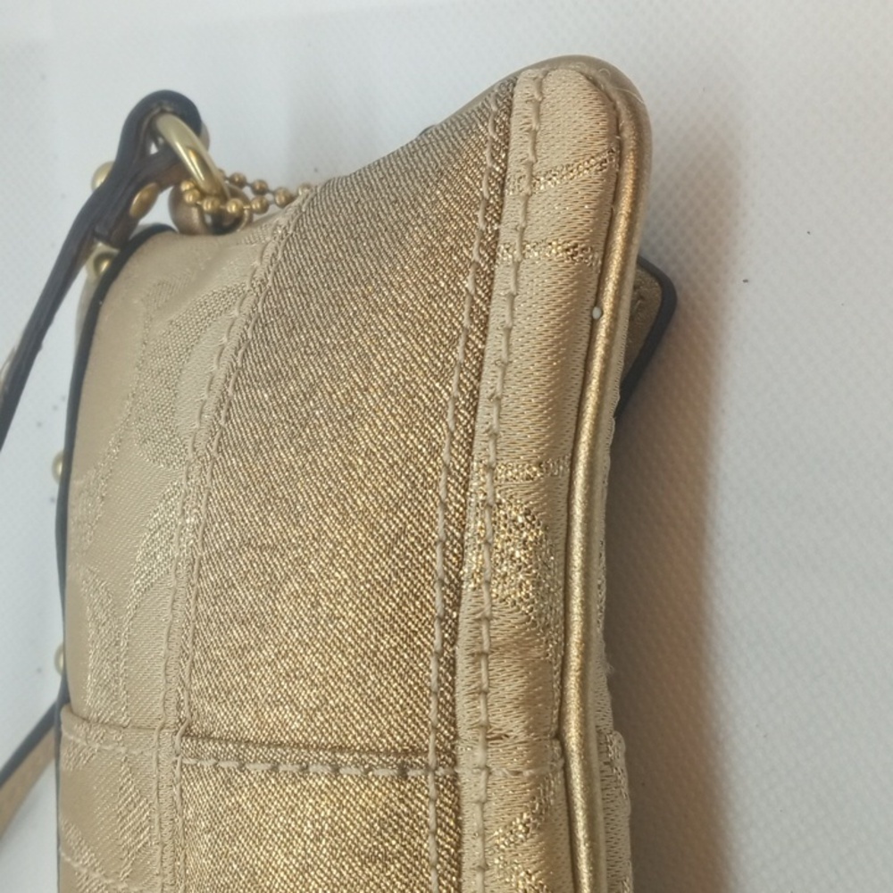 COACH SIGNATURE STUD WRISTLET - Picture 9 of 10